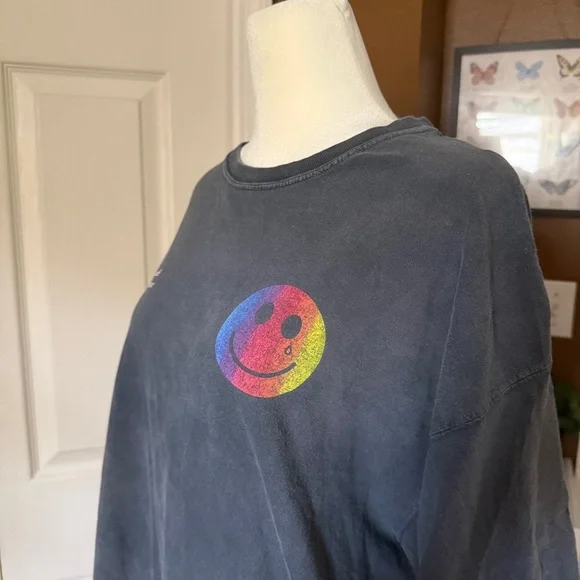 Comfort Colors Stone Wash “Happy and Sad at the Same Time” Graphic Tshirt / XL - Picture 4 of 10